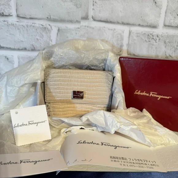 Salvatore Ferragamo Repitle Print wallet with box - Picture 1 of 13